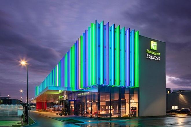 Fassade Holiday Inn Express Aarburg-Oftringen