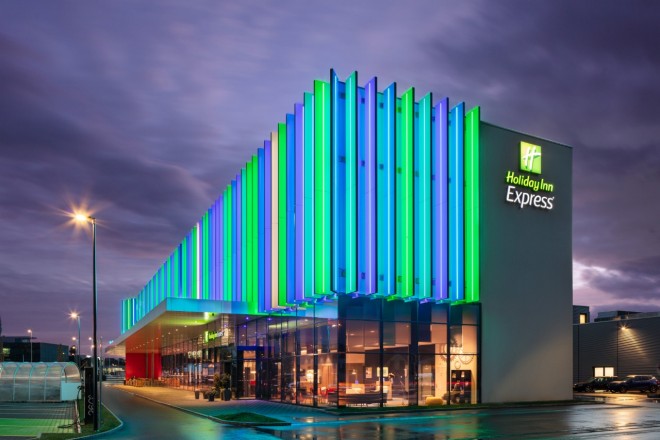 Fassade Holiday Inn Express Aarburg-Oftringen